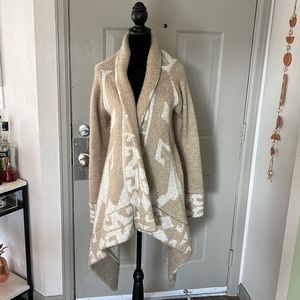 Line Aztec Poncho